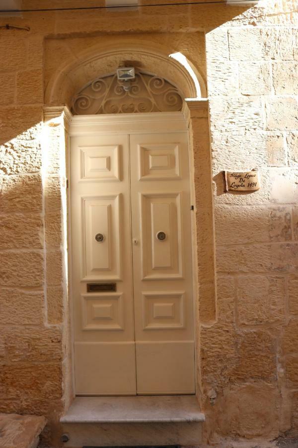 Corto Maltese Hotel Cospicua Exterior photo